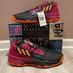 SOLD ✅✅ - Adidas Dame 8 Signature Basketball Shoe - Size 9.5 BRAND NEW WITH BOX